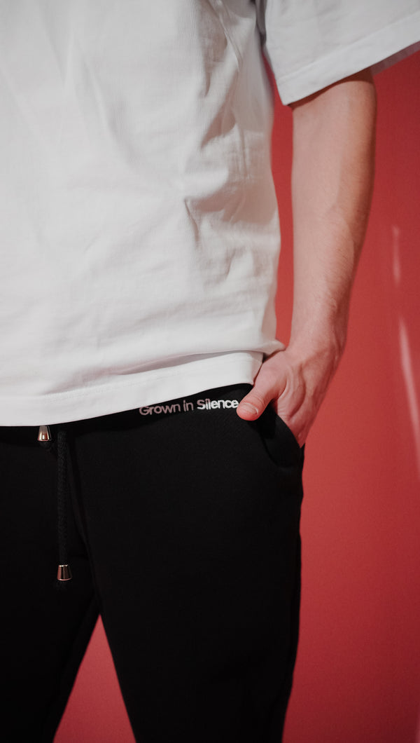Relaxed Joggers in MIDNIGHT BLACK