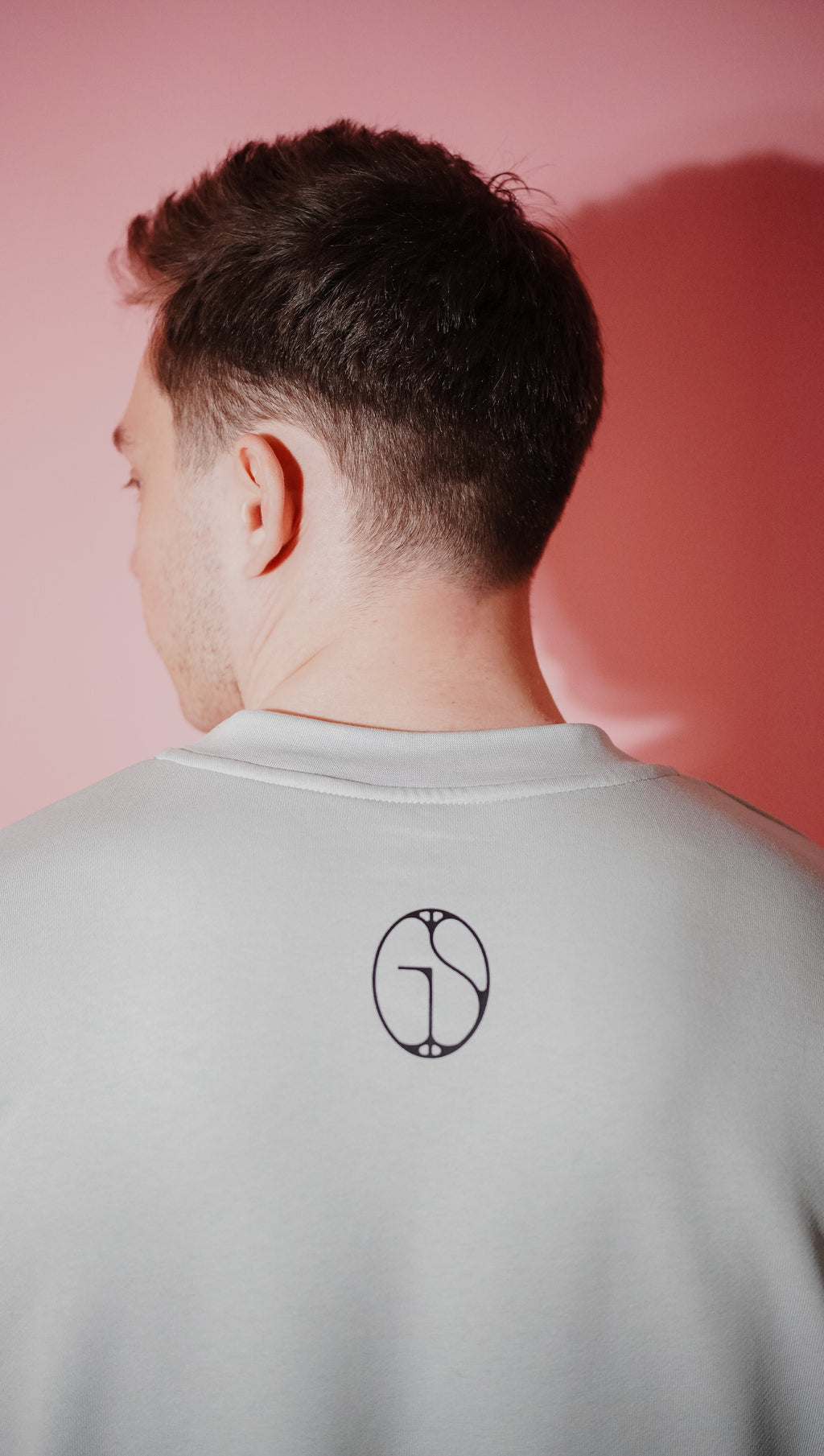 Oversized UNISEX Tee in CLOUD METALLIC (One Size)